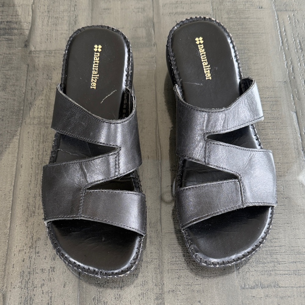 Naturalizer Black Leather Slide On Open Back Heeled Sandals. Womens Size 8.5. - Picture 3 of 8